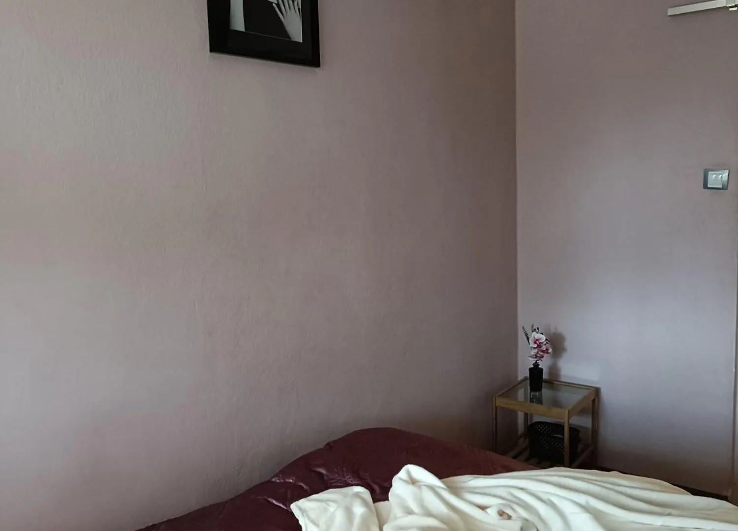 Gustowne Mieszkanie Z Ogrodkiem Na Zielonym Ursynowie, Przy Metrze, Sggw, Onkologii Warsaw Apartment